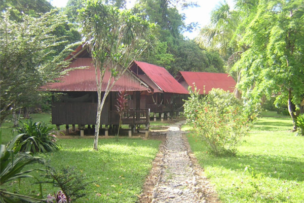 56. only 9 days Cabins of Pantiacolla Lodge